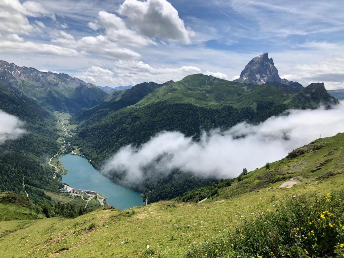 Chateau Porthos Tranquillite Des Pyrenees 拉讷 外观 照片