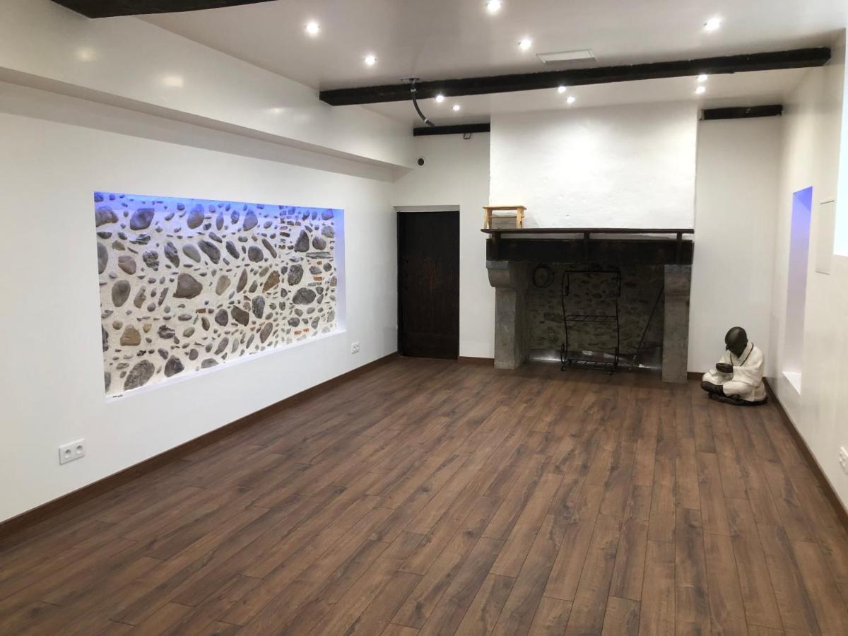 Chateau Porthos Tranquillite Des Pyrenees 拉讷 外观 照片